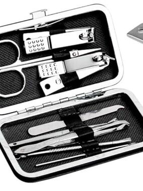 Qty1 Facial, Manicure, & Grooming 8-Piece Kit